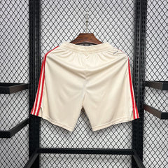BAYERN MUNICH III PANTALON CORTO 24/25 - Bota de Oro Tienda