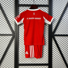 BAYERN MUNICH PRIMERA EQUIPACIÓN 25/26 NIÑOS - Bota de Oro Tienda