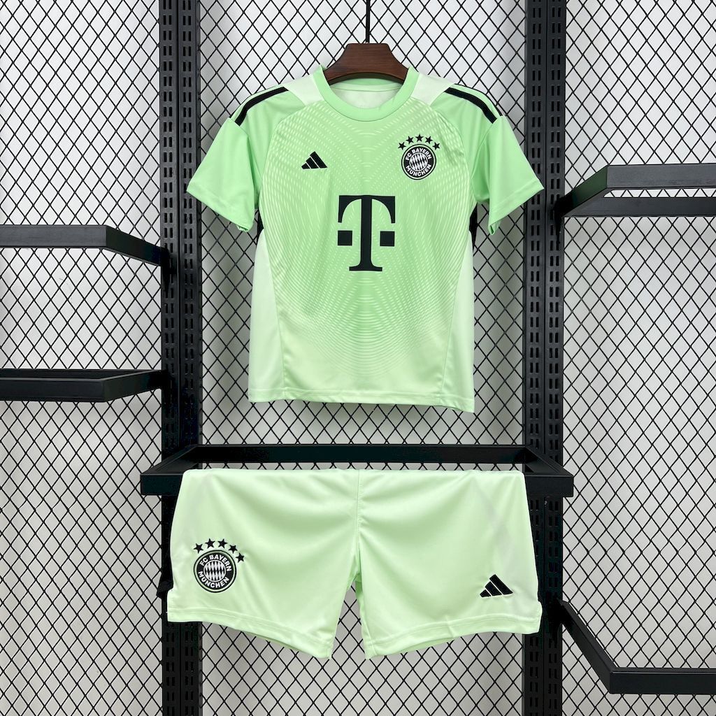 BAYERN MUNICH PRIMERA EQUIPACIÓN PORTERO 25/26 NIÑOS - Bota de Oro Tienda