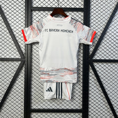 BAYERN MUNICH SEGUNDA EQUIPACIÓN 25/26 NIÑOS - Bota de Oro Tienda
