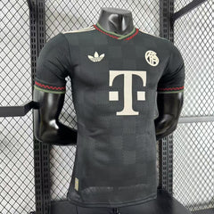 BAYERN MUNICH TERCERA EQUIPACIÓN 25/26 (VERSIÓN JUGADOR) - Bota de Oro Tienda