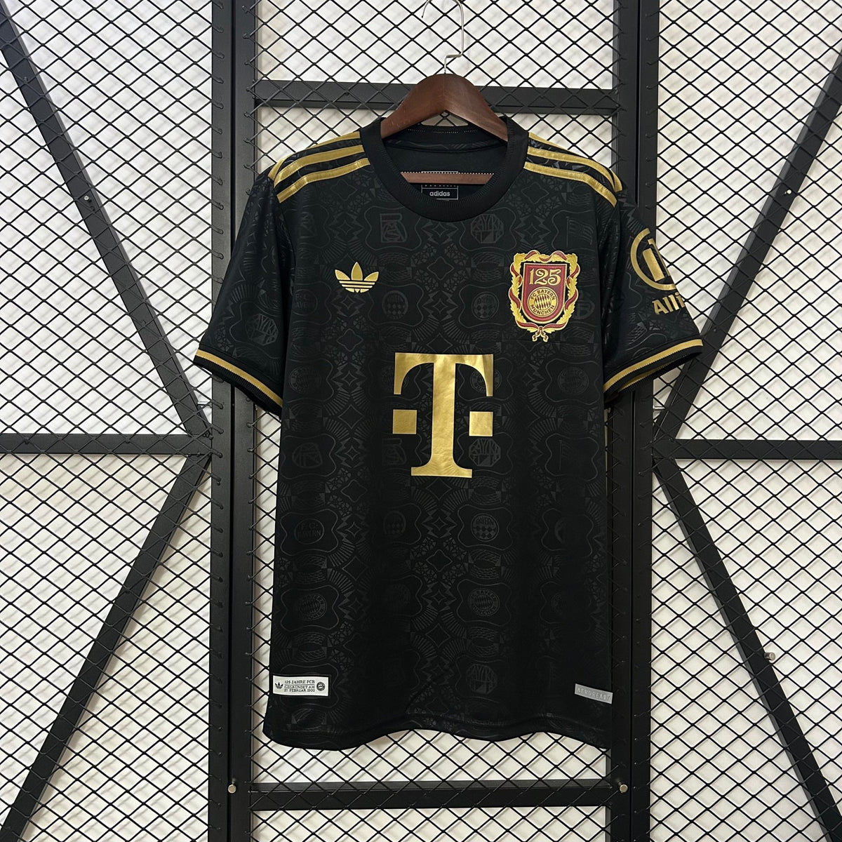 CAMISETA BAYERN MUNICH 125 AÑOS 25/26 HOMBRE - Bota de Oro Tienda