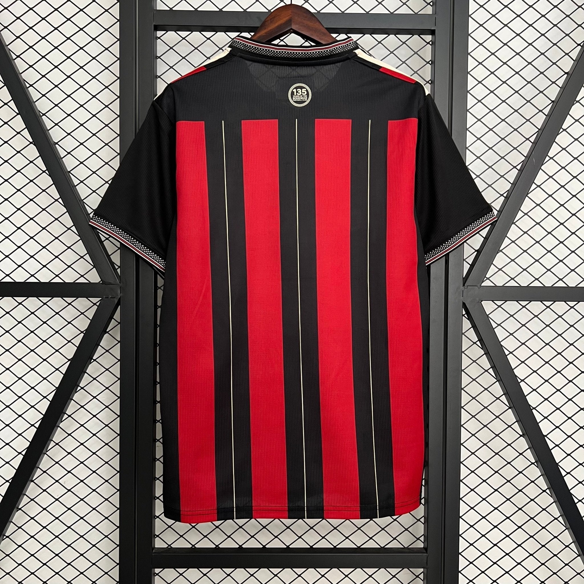 CAMISETA BOHEMIAN FC PRIMERA EQUIPACION 25/26 HOMBRE - Bota de Oro Tienda