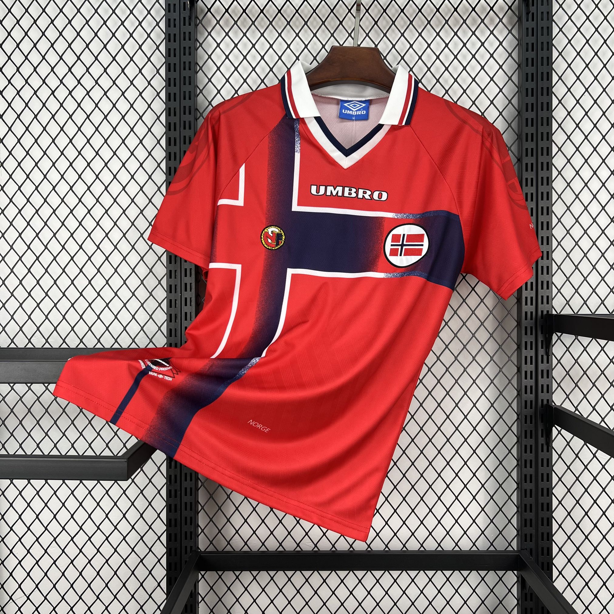 Camiseta Noruega Primera Equipación 1997 Retro - Bota de Oro Tienda