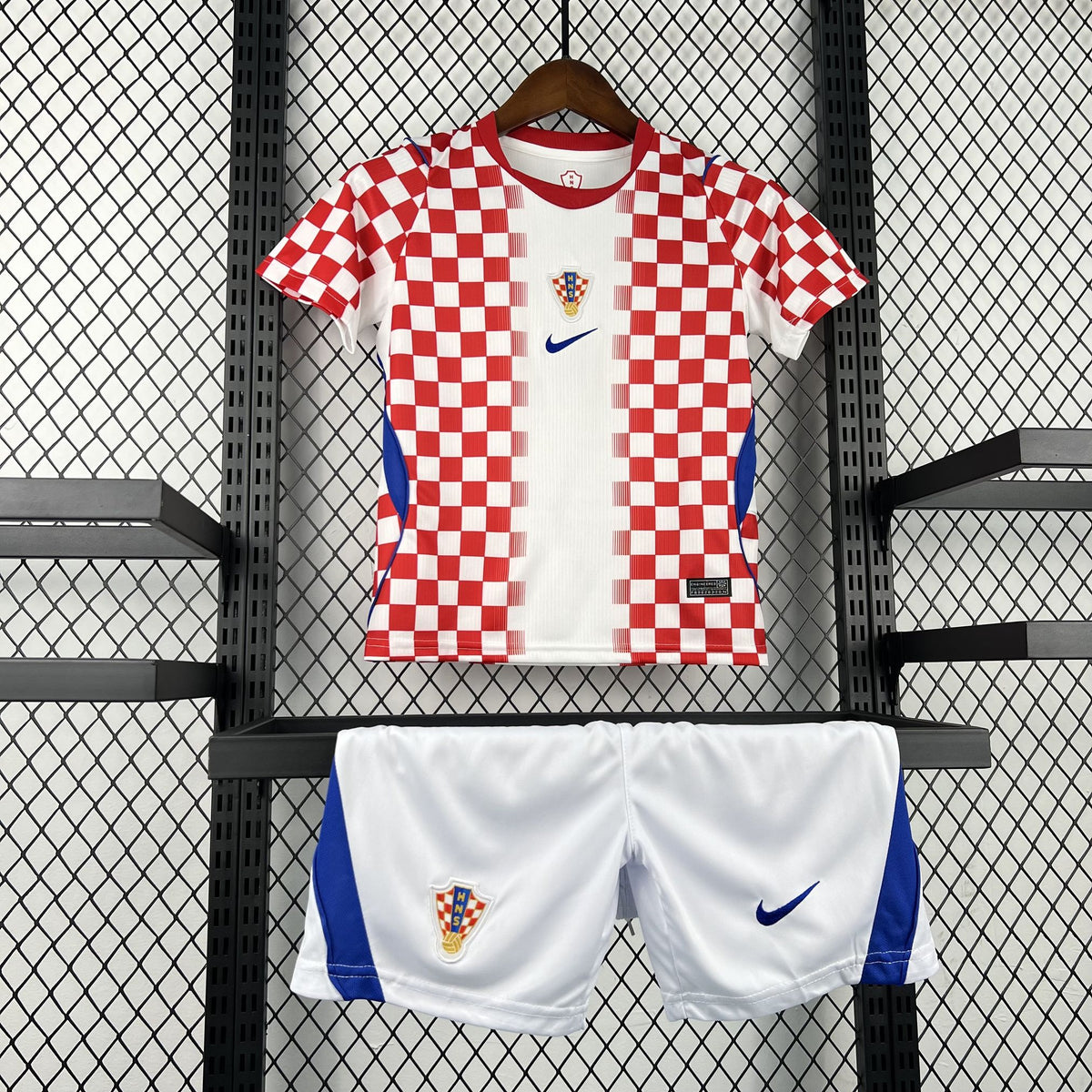 Conjunto Croacia Primera Equipación Mundial 2026 Niños - Bota de Oro Tienda