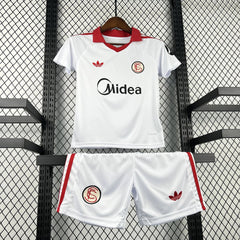 Conjunto Sevilla FC Edición Vintage 25/26 Niños - Bota de Oro Tienda