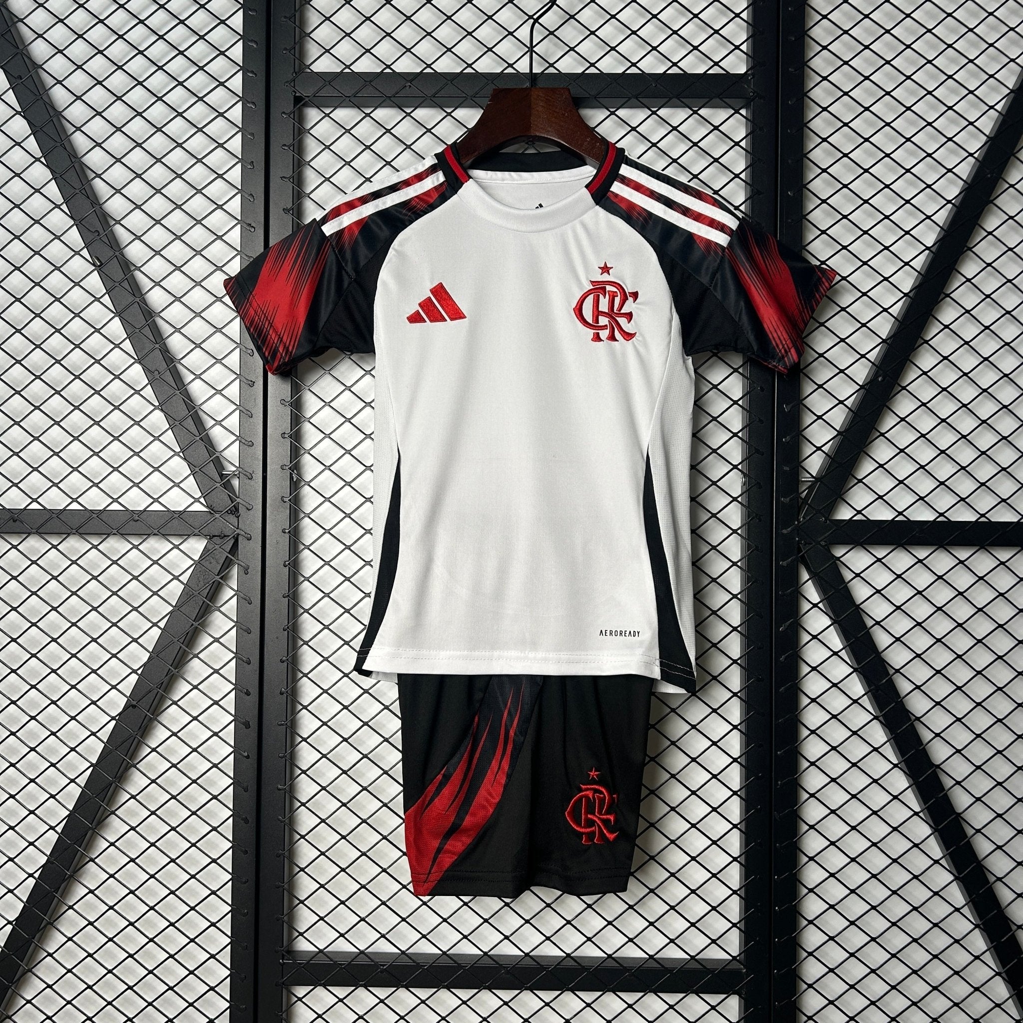 FLAMENGO SEGUNDA EQUIPACIÓN 25/26 NIÑOS - Bota de Oro Tienda