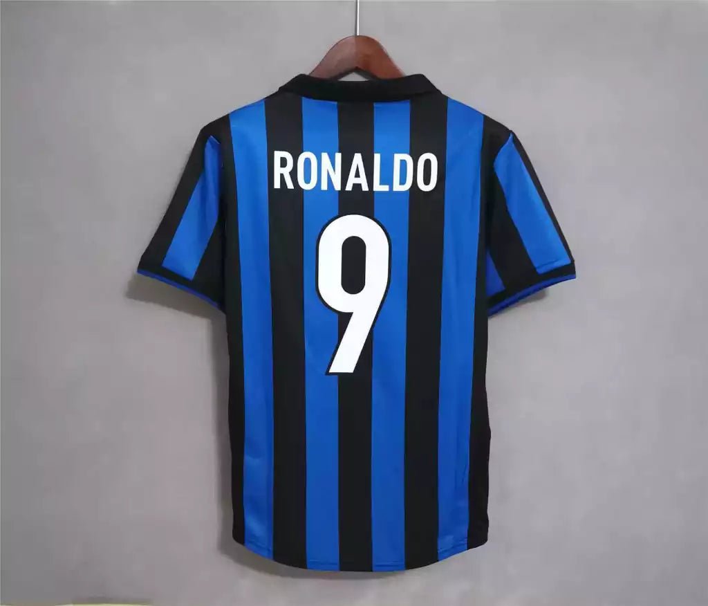 INTER DE MILAN I 98/99 (RETRO) - Bota de Oro Tienda