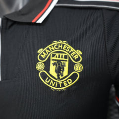 MANCHESTER UNITED EQUIPACIÓN ESPECIAL 25/26 (VERSIÓN JUGADOR) - Bota de Oro Tienda
