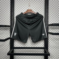 MANCHESTER UNITED III PANTALON CORTO 24/25 - Bota de Oro Tienda