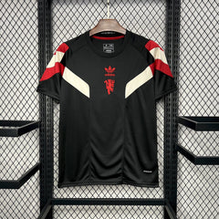 MANCHESTER UNITED ORIGINALES NEGRA 24/25 HOMBRE - Bota de Oro Tienda