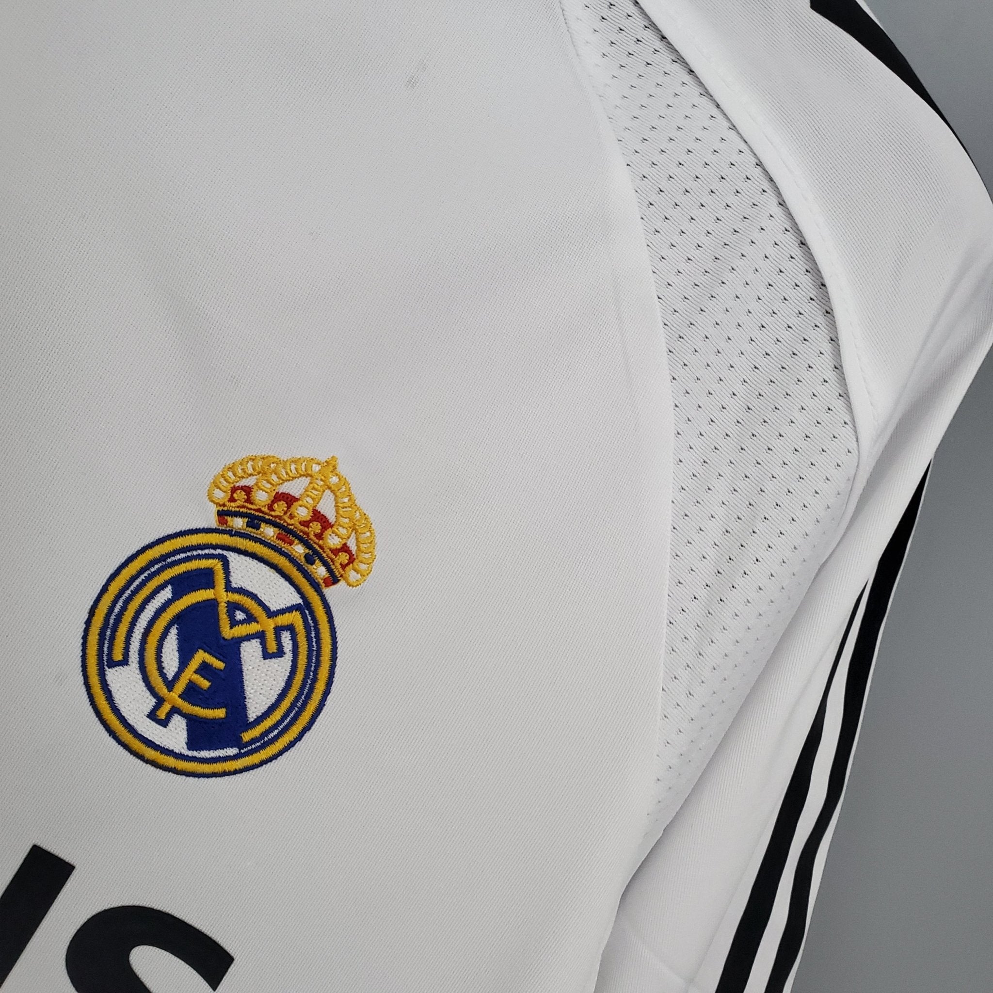 REAL MADRID I 05/06 (RETRO) - Bota de Oro Tienda