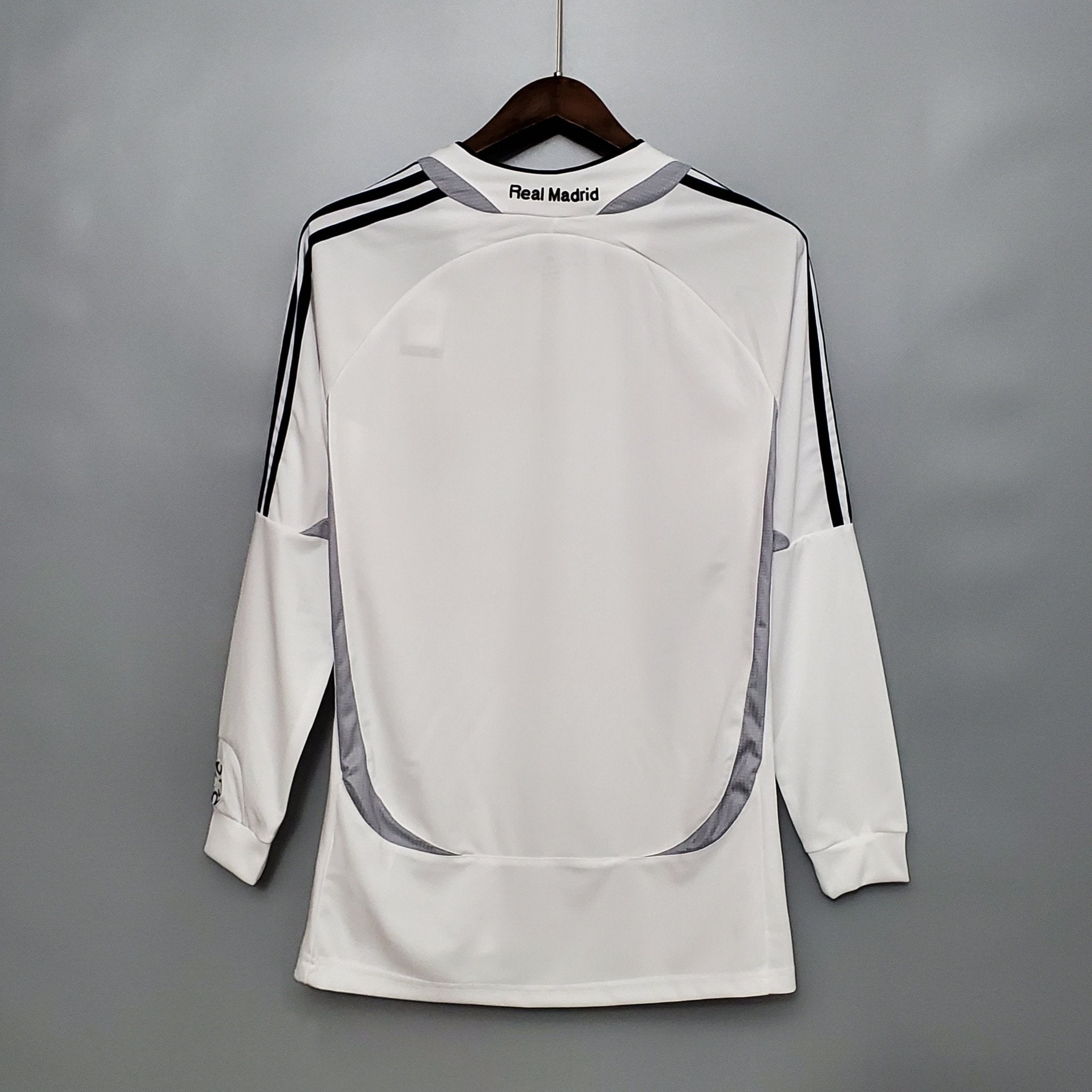 REAL MADRID I 06/07 MANGA LARGA HOMBRE (RETRO) - Bota de Oro Tienda