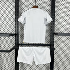 REAL MADRID I 25/26 CONJUNTO INFANTIL - Bota de Oro Tienda