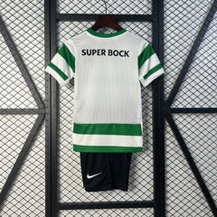 SPORTING LISBOA PRIMERA EQUIPACIÓN 25/26 NIÑOS - Bota de Oro Tienda