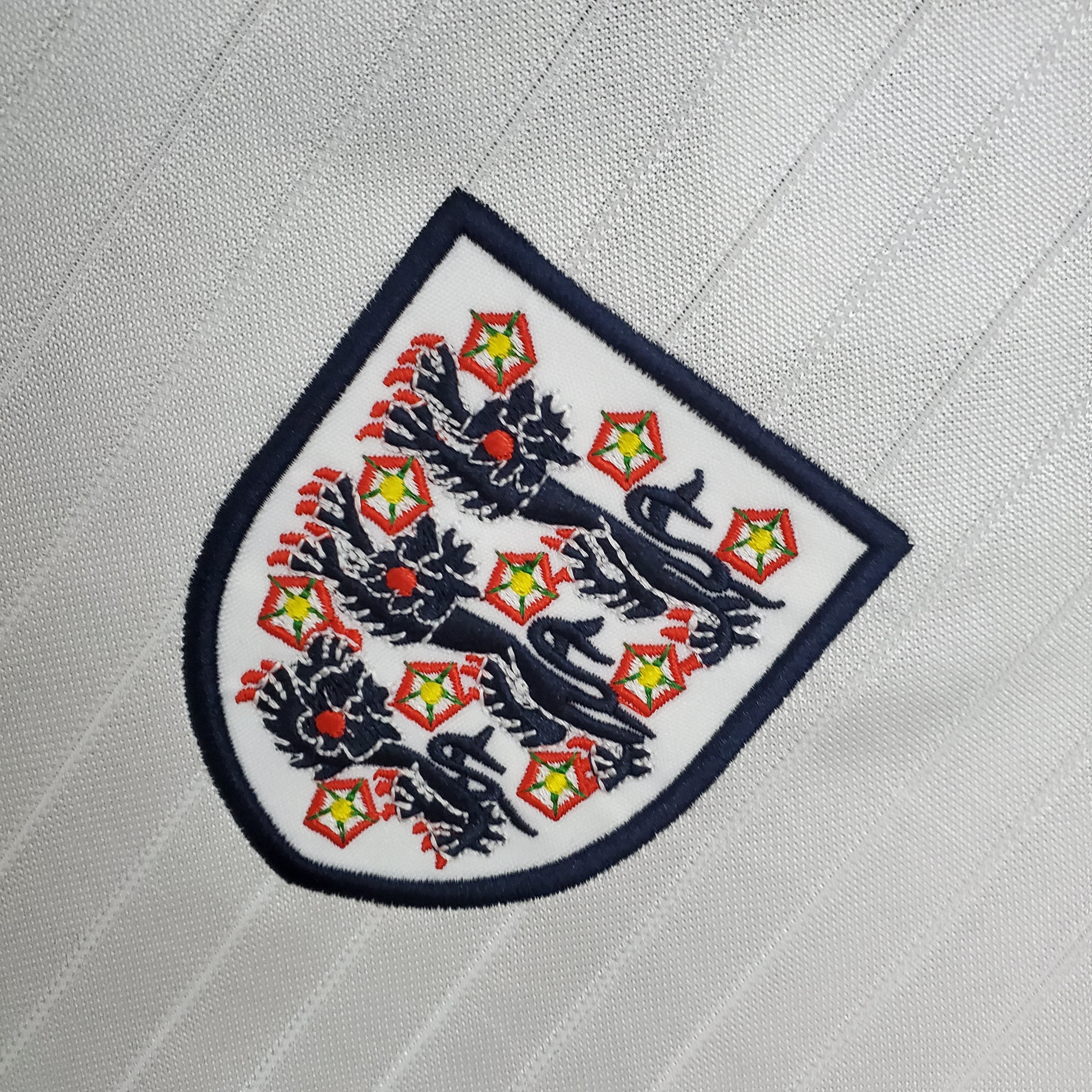 INGLATERRA XIII 84/87 HOMBRE (RETRO)