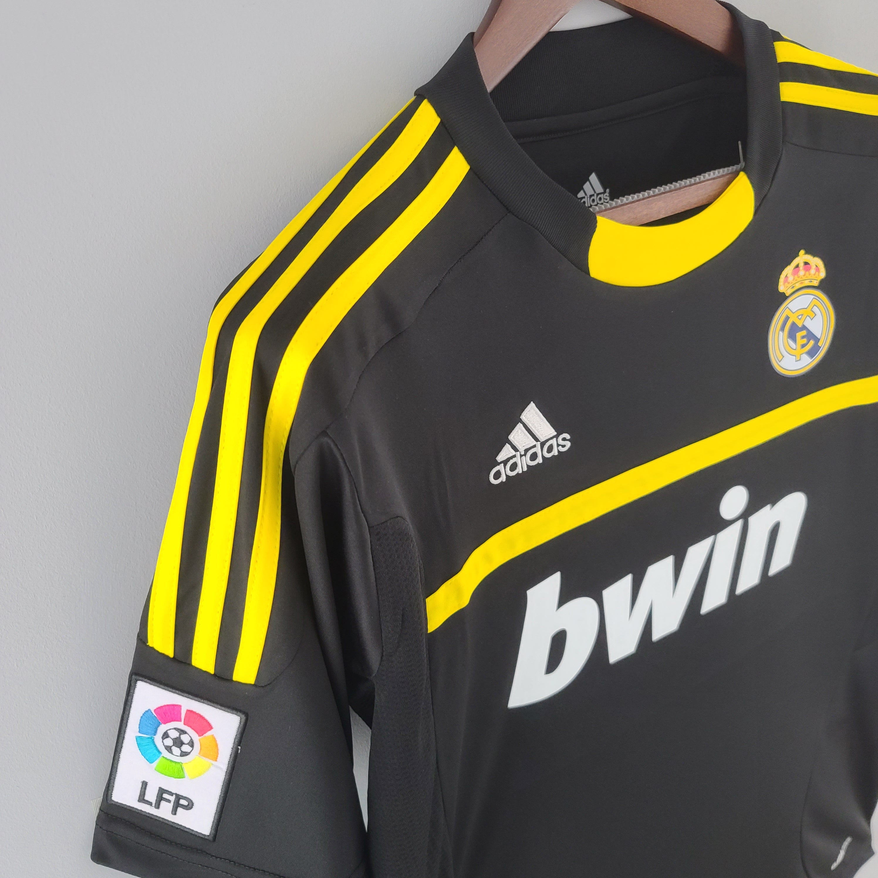 REAL MADRID II 11/12 PORTERO HOMBRE (RETRO)