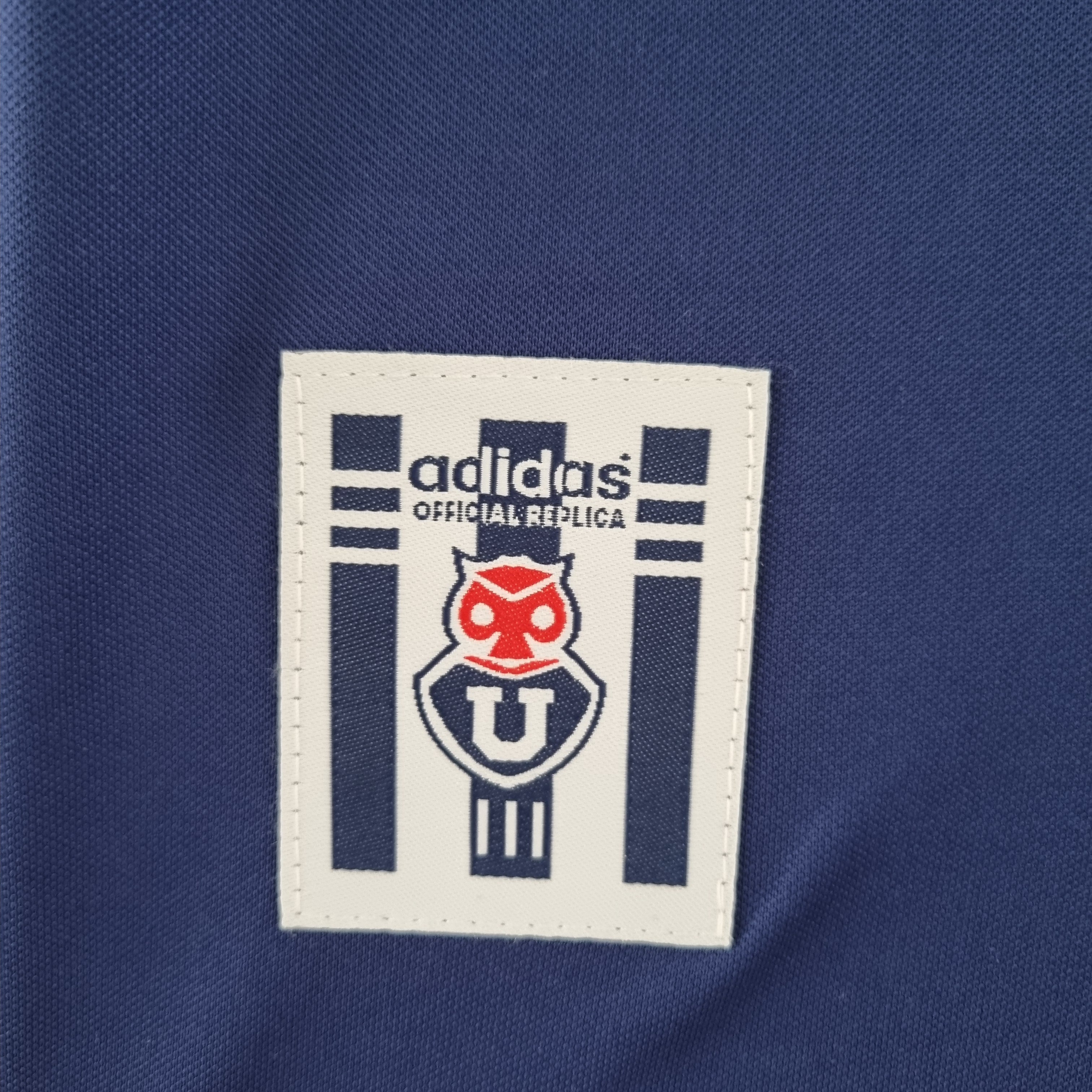UNIVERSIDAD DE CHILE I 00/01 HOMBRE (RETRO)