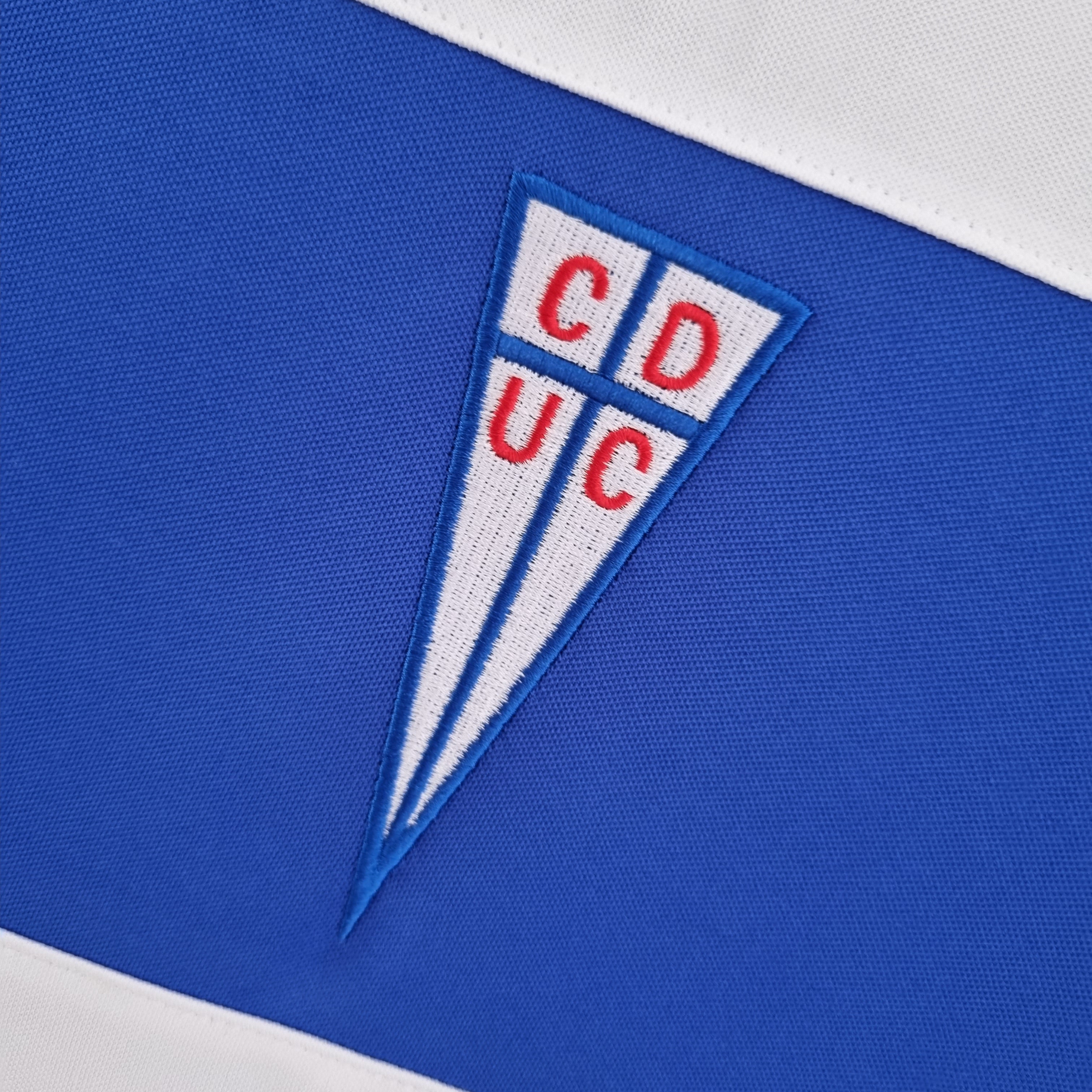 UNIVERSIDAD CATÓLICA I 1984 HOMBRE (RETRO)