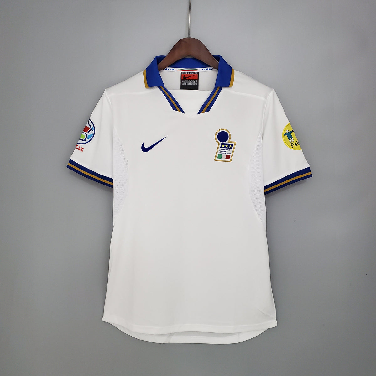 ITALIA V 1996 HOMBRE (RETRO)