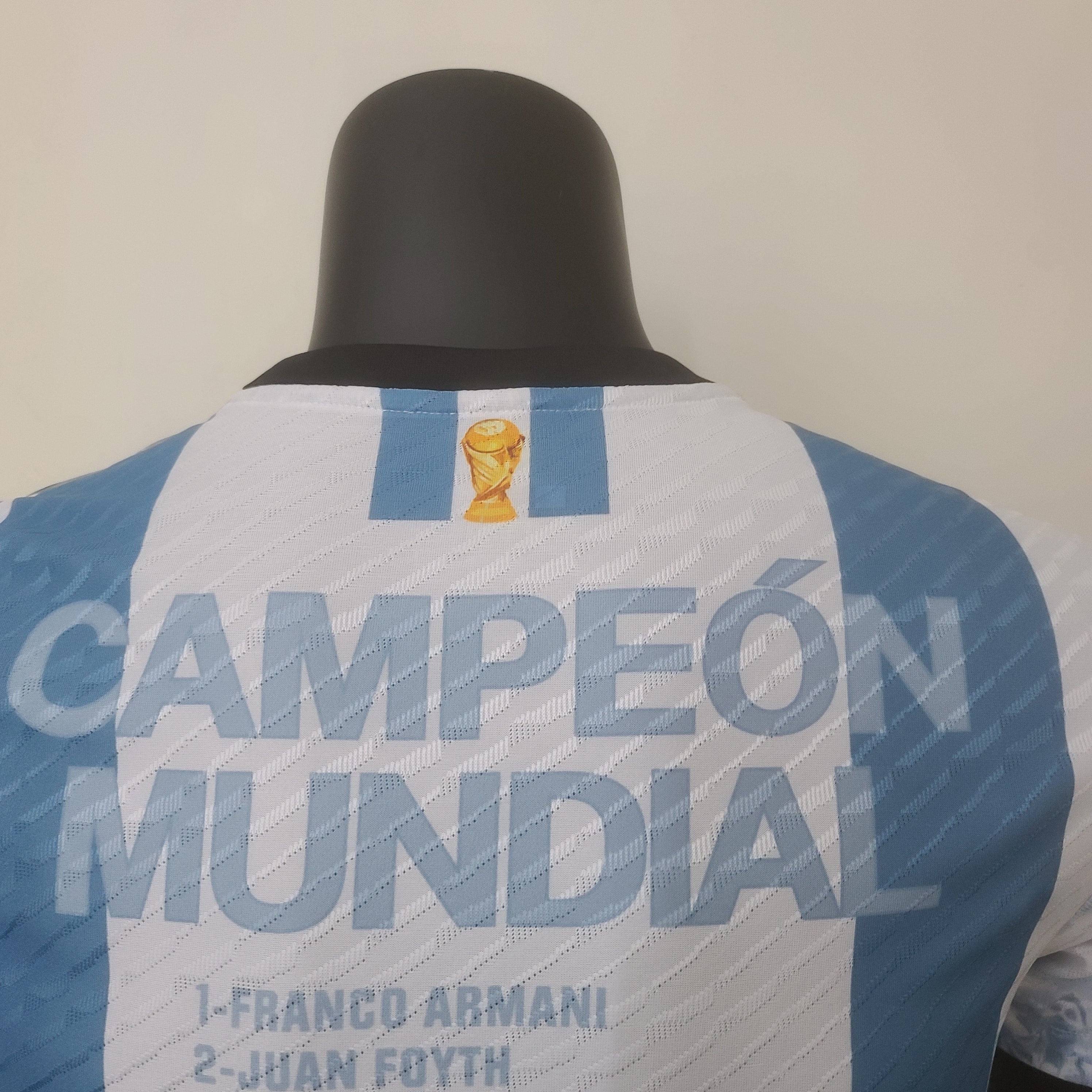 ARGENTINA EDICIÓN ESPECIAL COMEMORATIVA I 23/24 HOMBRE (VERSIÓN JUGADOR)