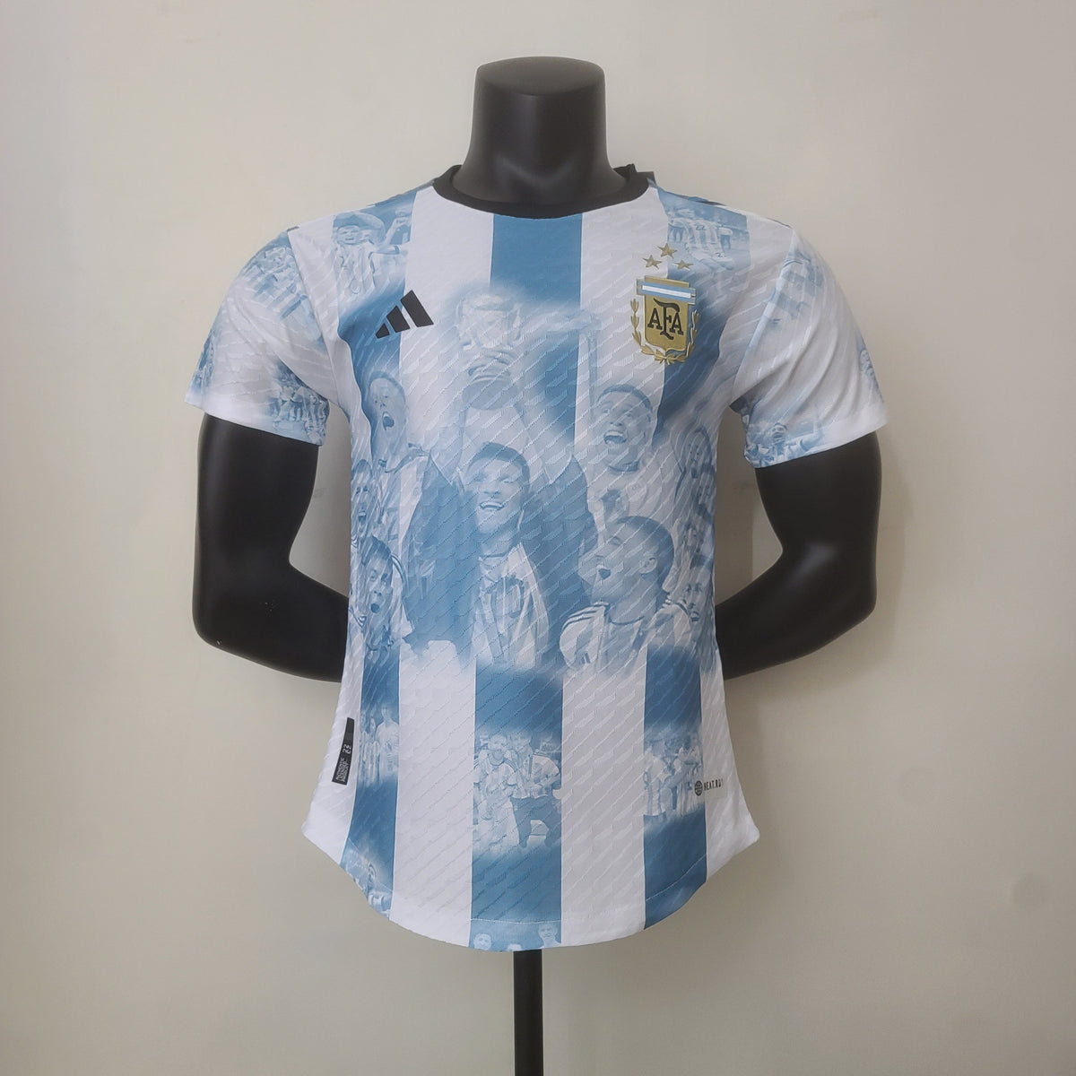 ARGENTINA EDICIÓN ESPECIAL COMEMORATIVA I 23/24 HOMBRE (VERSIÓN JUGADOR)