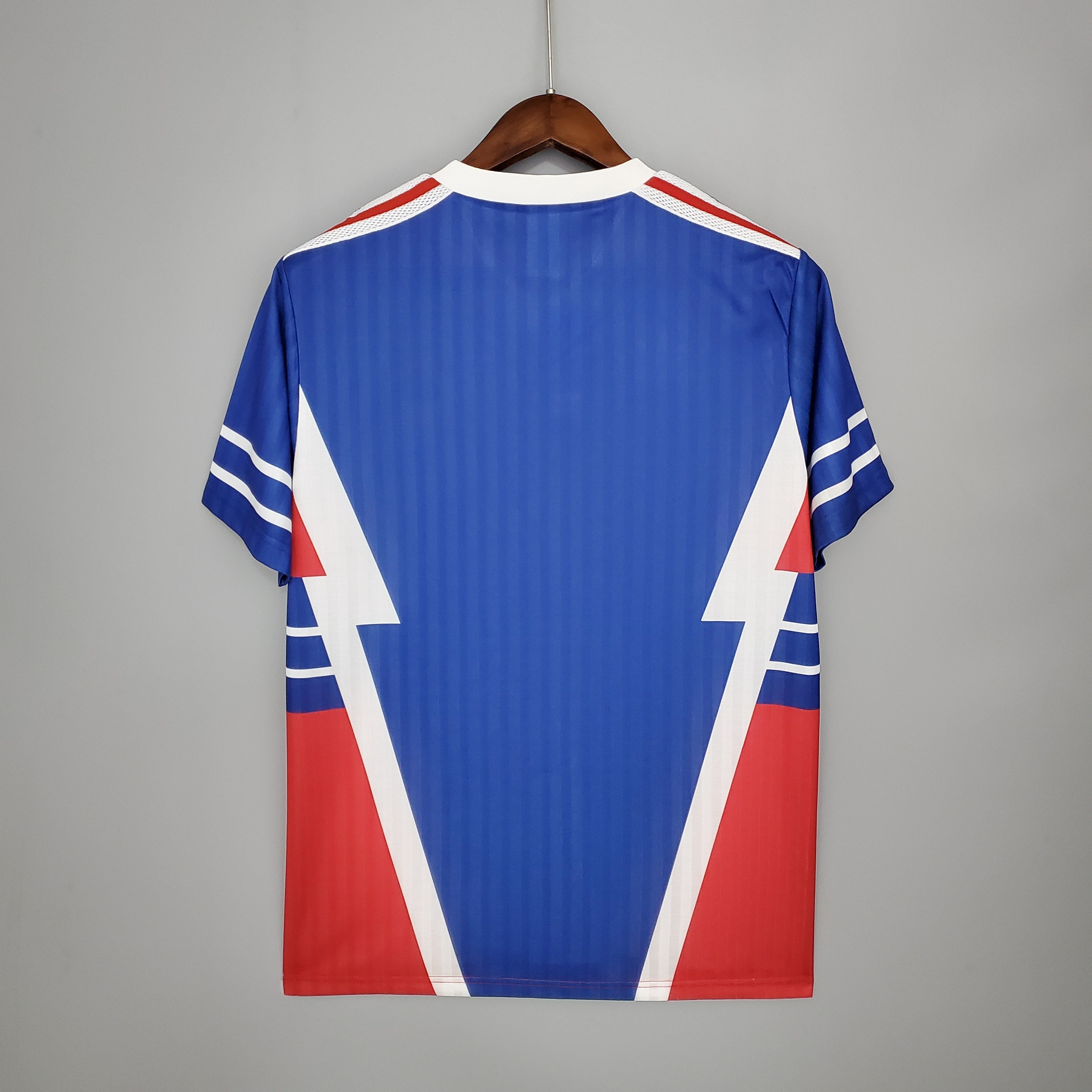 YUGOSLAVIA I 1990 HOMBRE (RETRO)