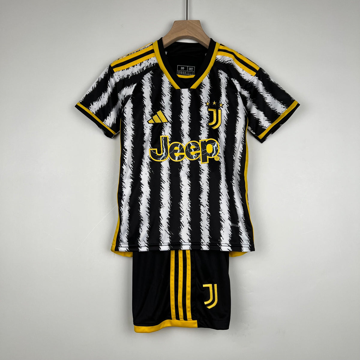 JUVENTUS I 23/24 CONJUNTO INFANTIL