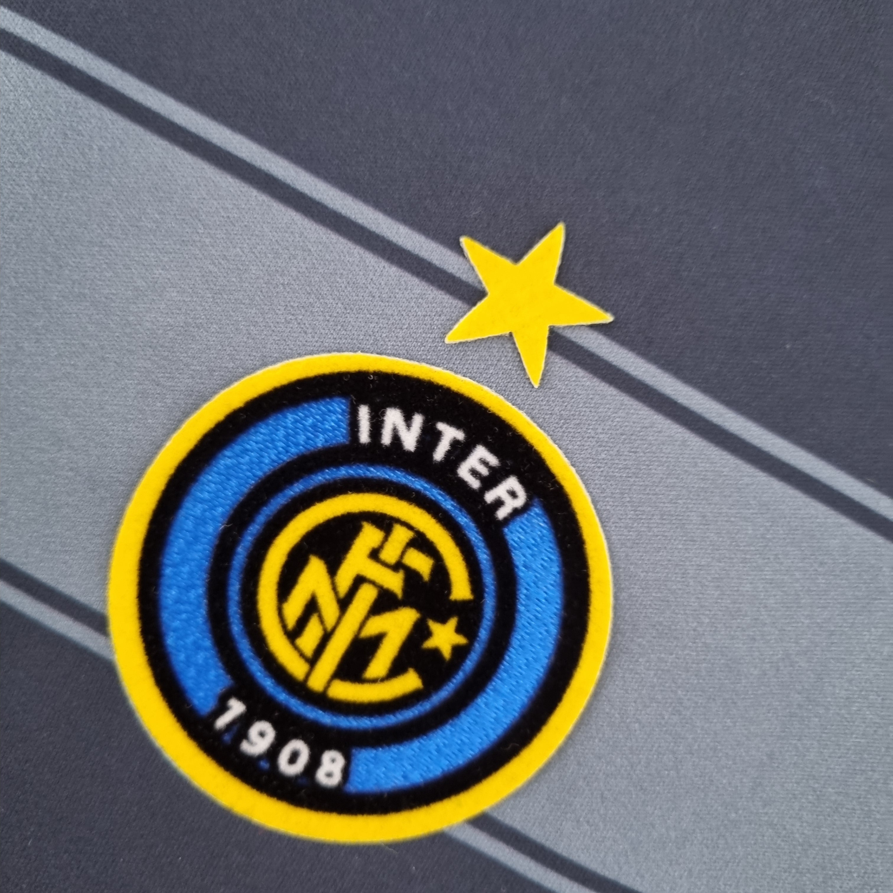 INTER DE MILAN XV 04/05 HOMBRE (RETRO)
