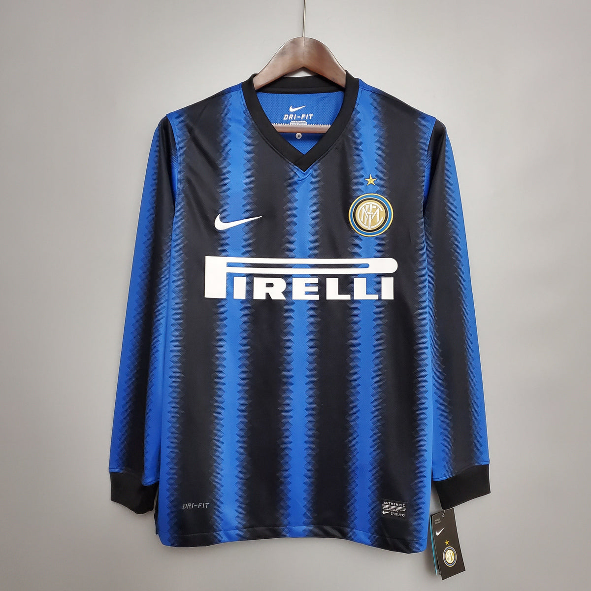 INTER DE MILAN II 10/11 HOMBRE (RETRO) MANGA LARGA