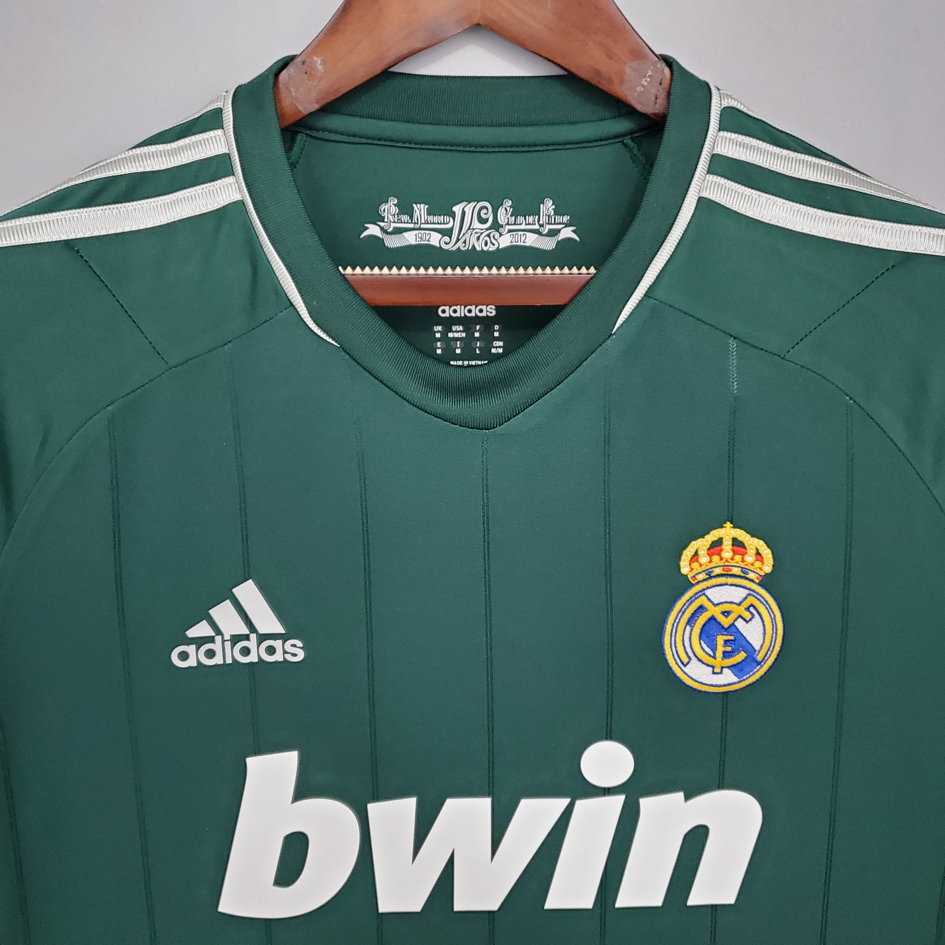 REAL MADRID II 12/13 HOMBRE (RETRO)