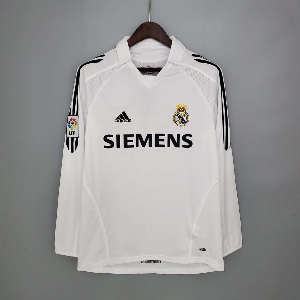 REAL MADRID I 05/06 MANGA LARGA HOMBRE (RETRO)
