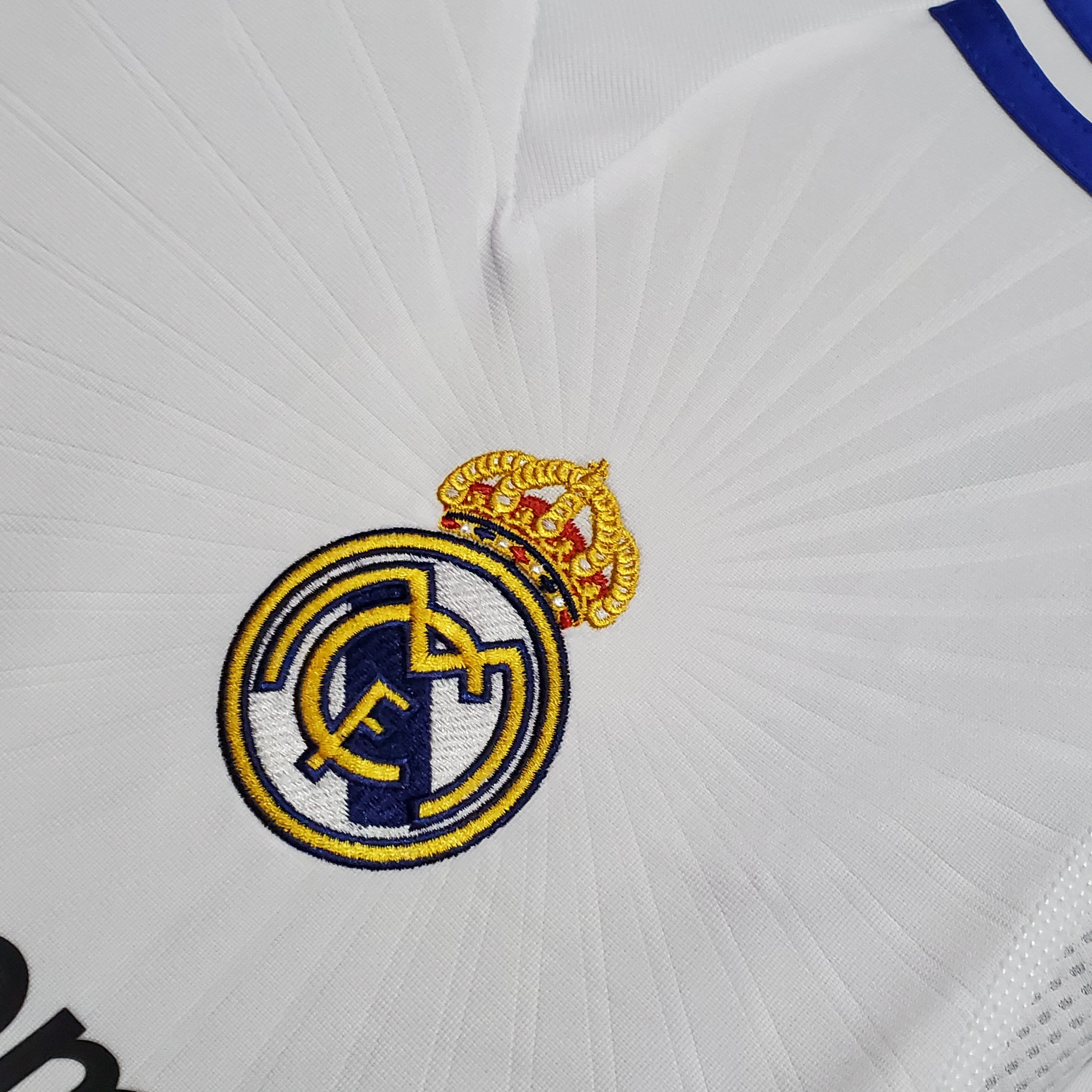 REAL MADRID I 10/11 MANGA LARGA HOMBRE (RETRO)