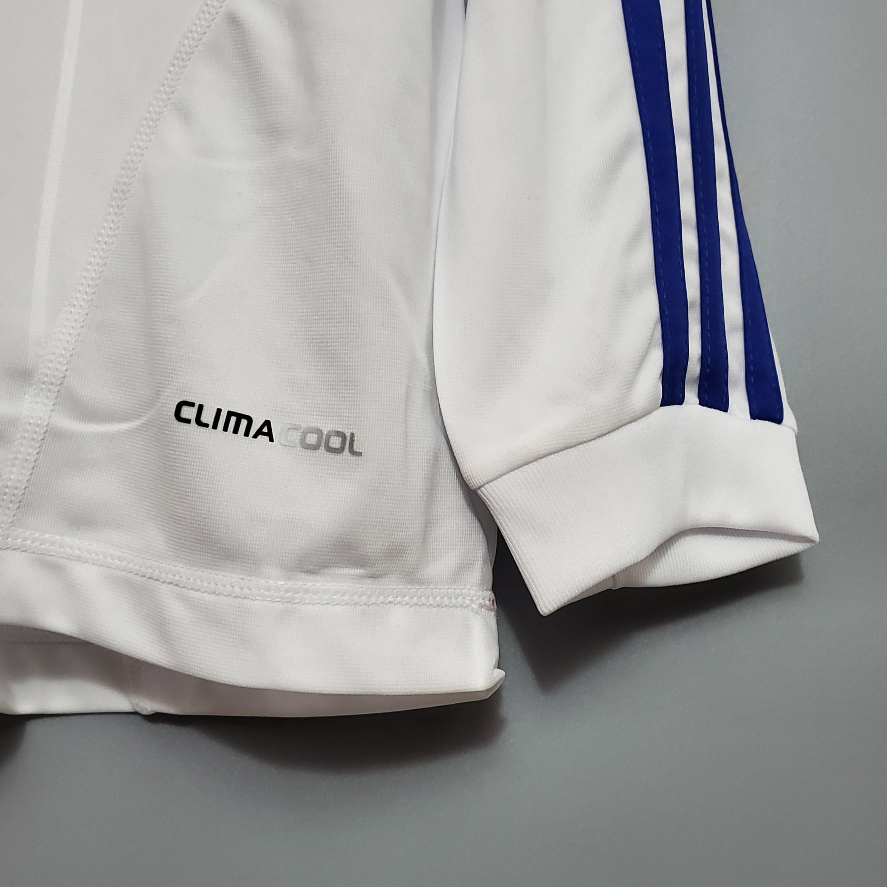 REAL MADRID I 10/11 MANGA LARGA HOMBRE (RETRO)
