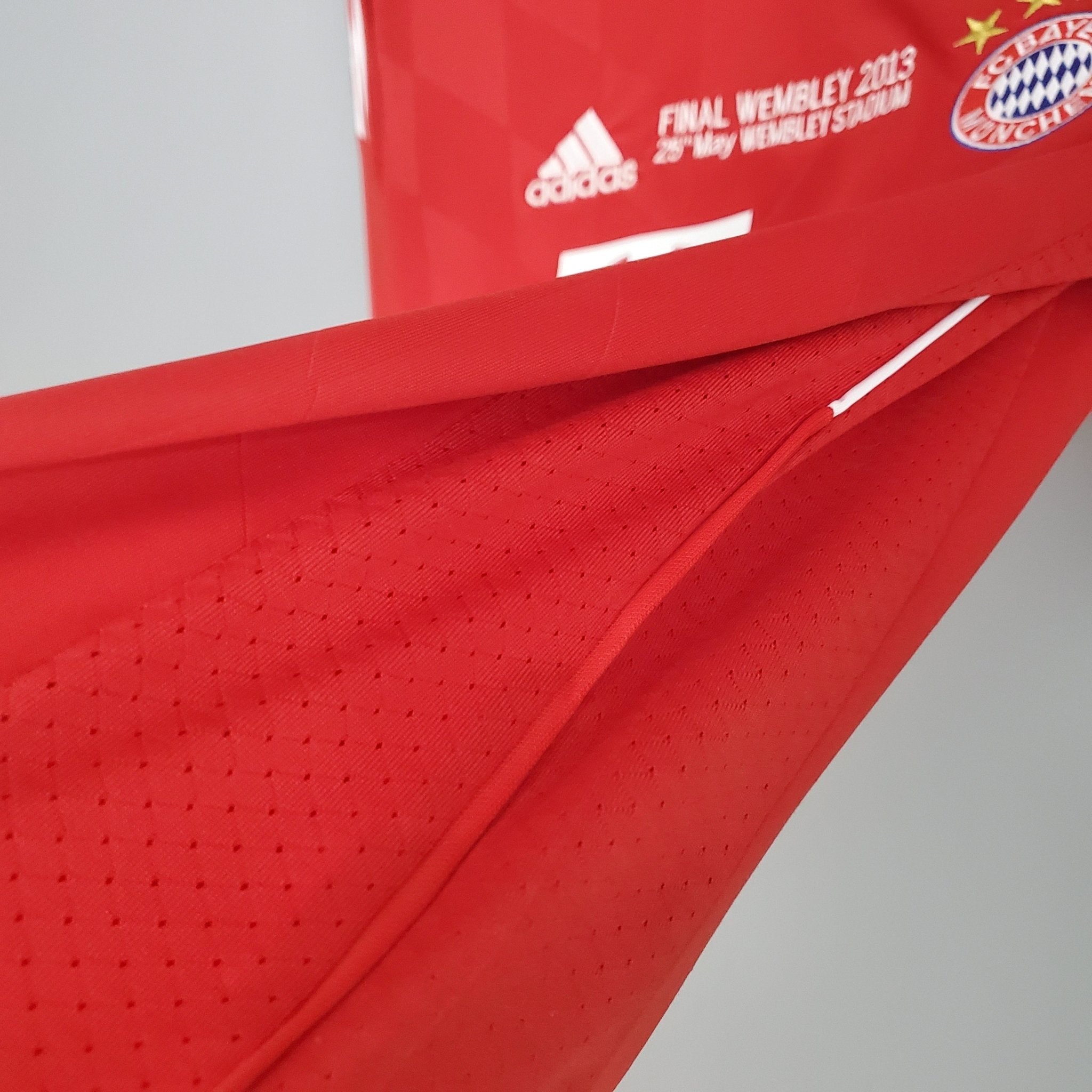 BAYERN DE MUNICH I 2013 HOMBRE (RETRO) MANGA LARGA - Bota de Oro Tienda