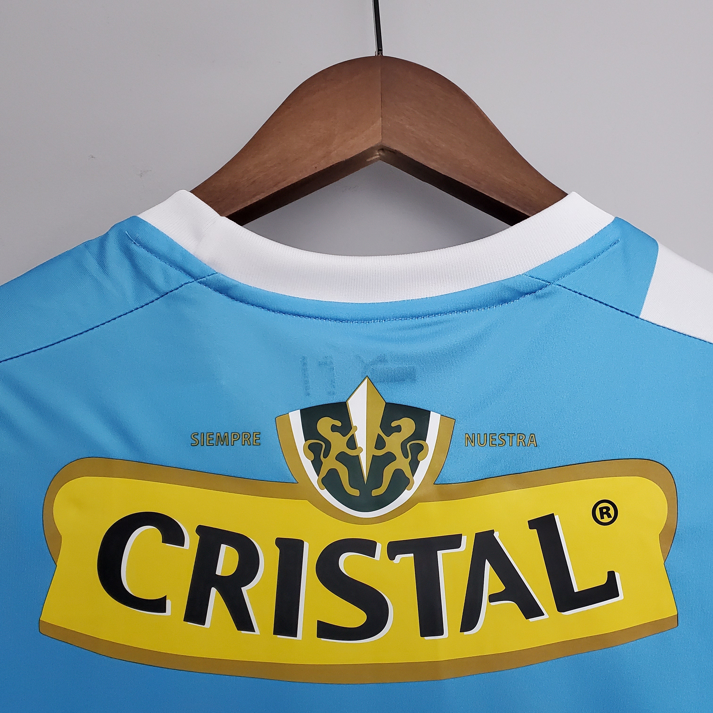 UNIVERSIDAD CATÓLICA EDICIÓN ESPECIAL 2011 HOMBRE (RETRO)