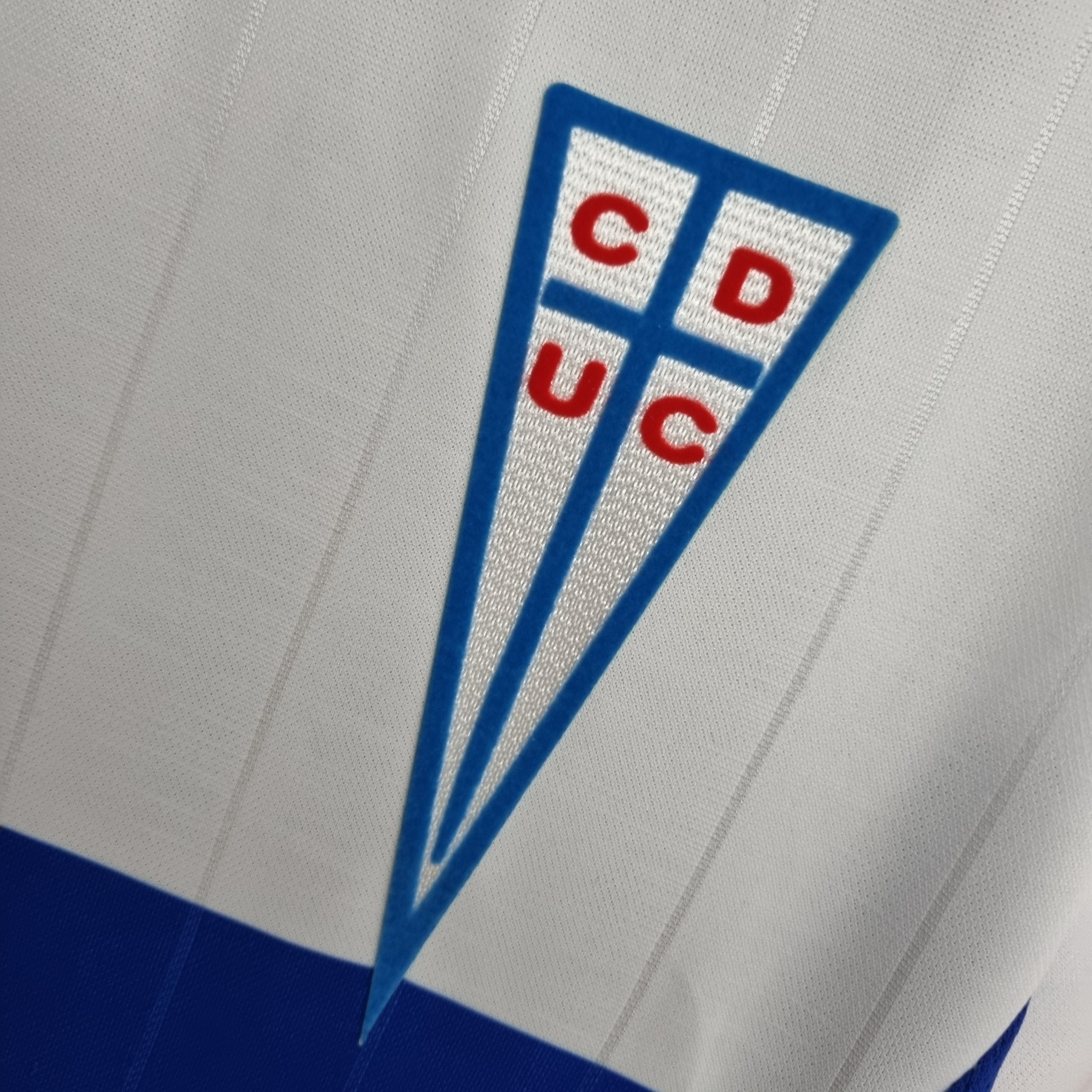 UNIVERSIDAD CATÓLICA I 2009 HOMBRE (RETRO)