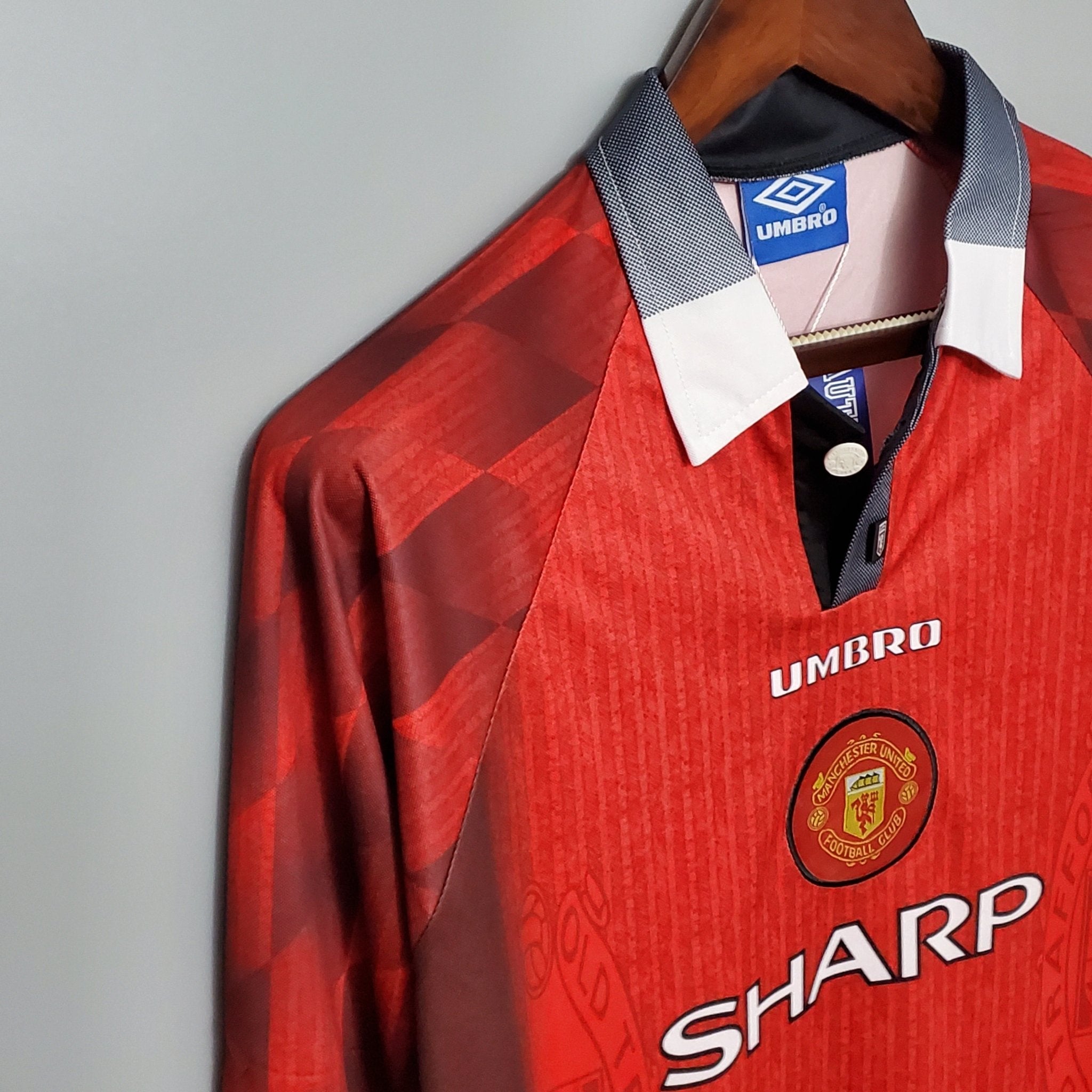 MANCHESTER UNITED I 1996 HOMBRE (RETRO) MANGA LARGA - Bota de Oro Tienda