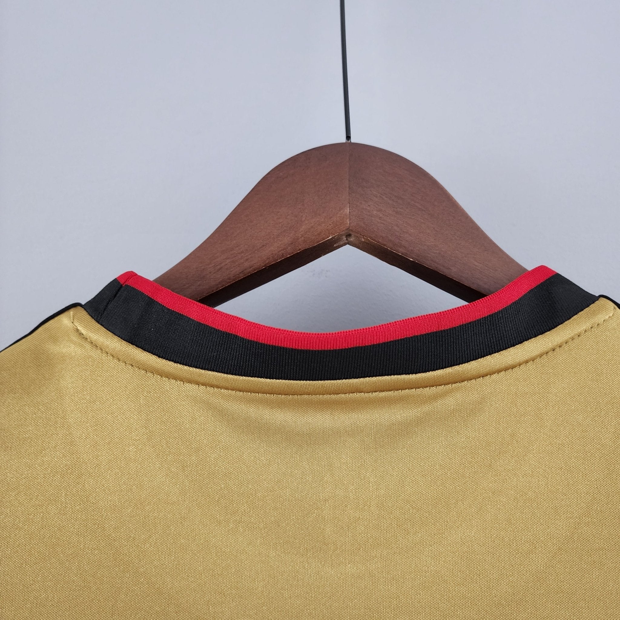 MILAN XIV 13/14 HOMBRE (RETRO) - Bota de Oro Tienda