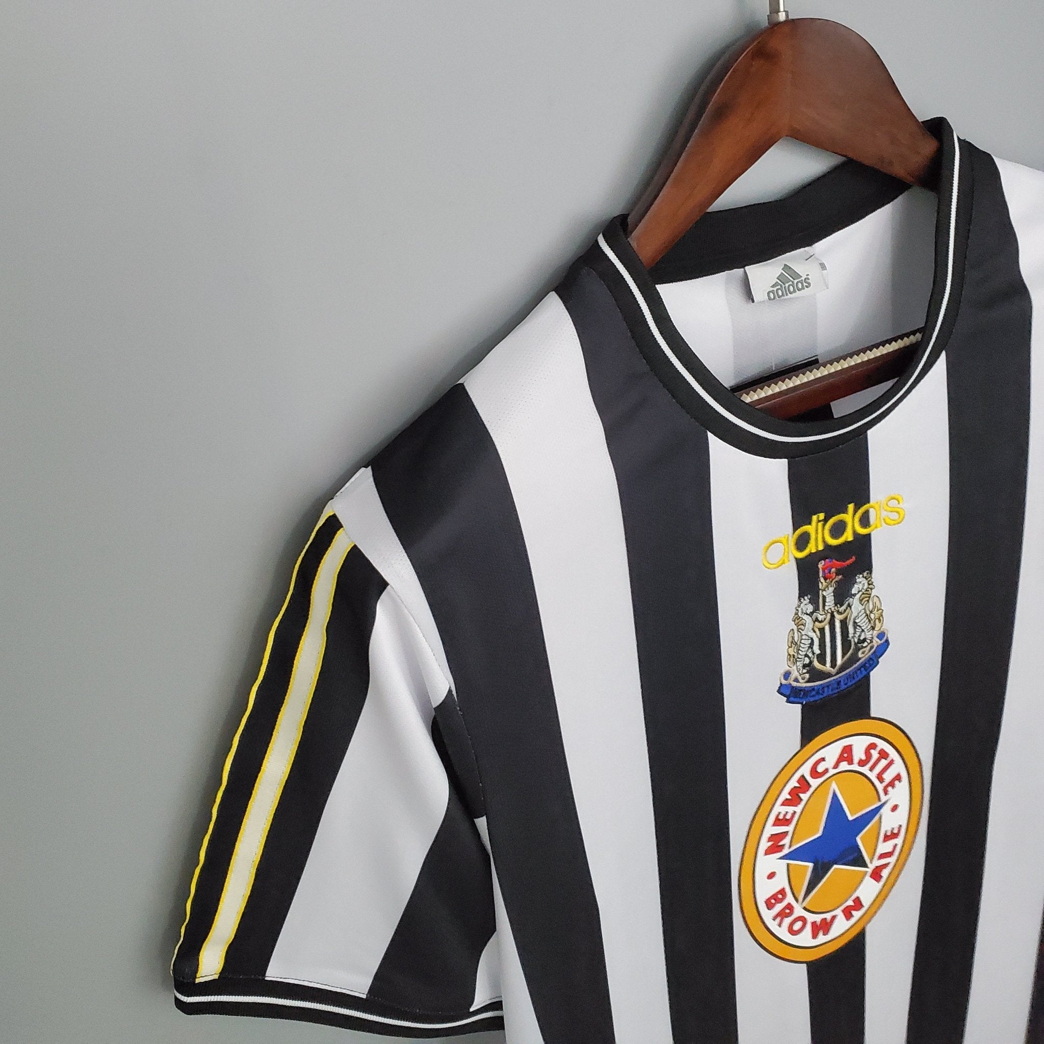 NEWCASTLE l 97/99 HOMBRE (RETRO) - Bota de Oro Tienda