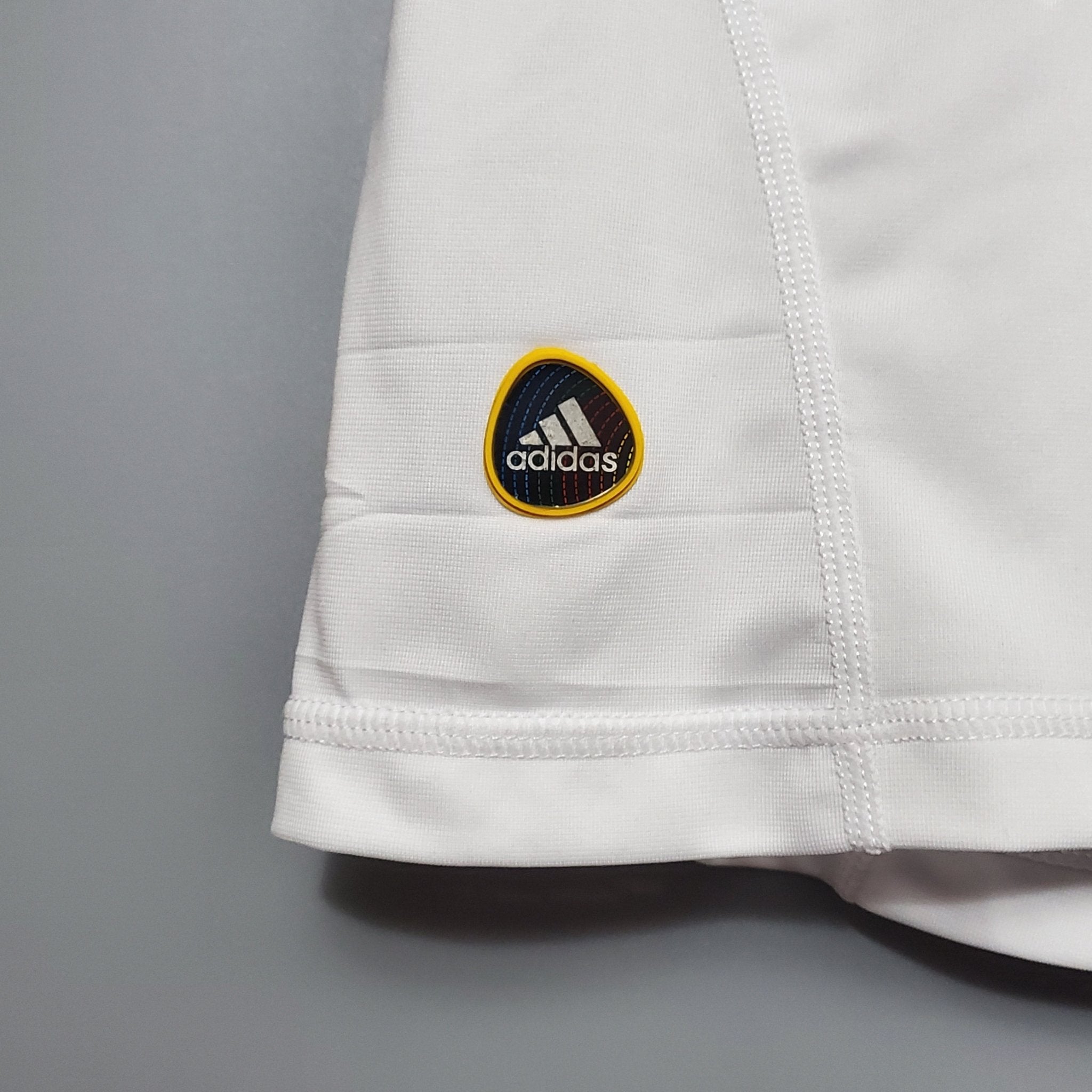 REAL MADRID I 10/11 HOMBRE (RETRO) - Bota de Oro Tienda